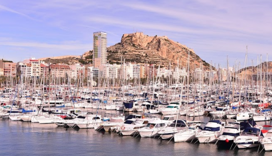 Charter y Salidas de pesca en Barco Alicante desde su puerto, playas y espigones - Excursiones de Pesca deportiva en barco Alicante