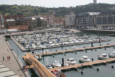 Salidas de pesca en barco desde Cantabria, pesca deportiva desde los puertos de cantabria y sus ciudades y pueblos