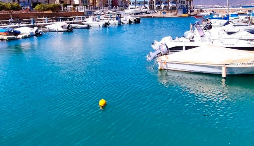 charter excursiones y salidas de pesca en barco Roquetas de Mar Excursiones de pesca desde embarcacion en Roquetas de Mar desde su puerto deportivo