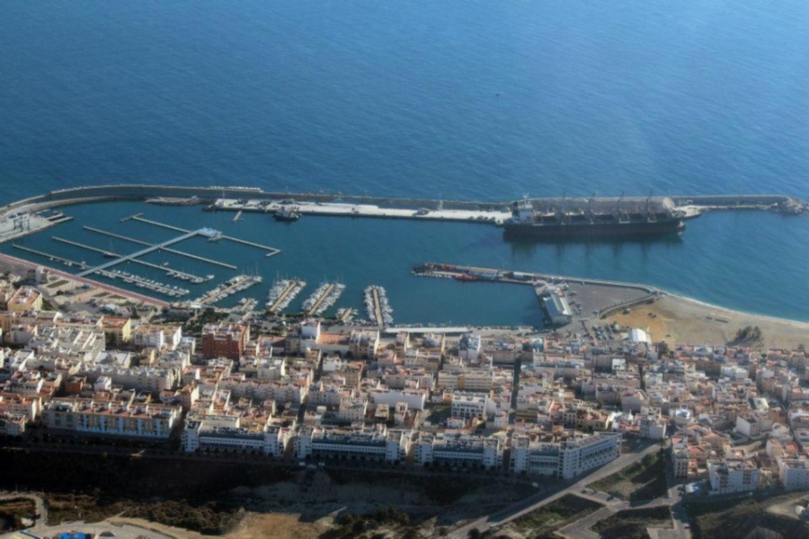 salidas de pesca en barco desde Garrucha Almeria en el puerto deportivo, pesca deportiva capitan charter