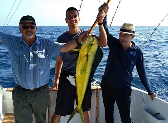 Salida de pesca en barco Huelva