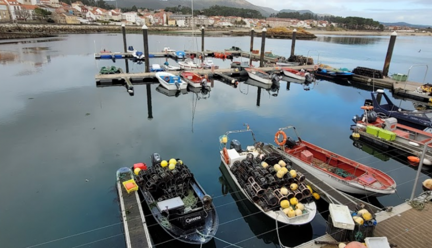 Charter y salidas de pesca en Palmeira A Coruña - Alquiler de barcos de pesca deportiva en Palmeira