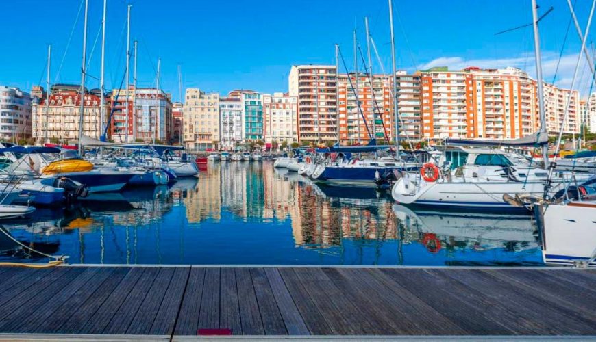 Charter Excursiones y Salidas de pesca en barco desde Santander Cantabria, pesca deportiva desde los puertos de Santander cantabria y sus ciudades y pueblos