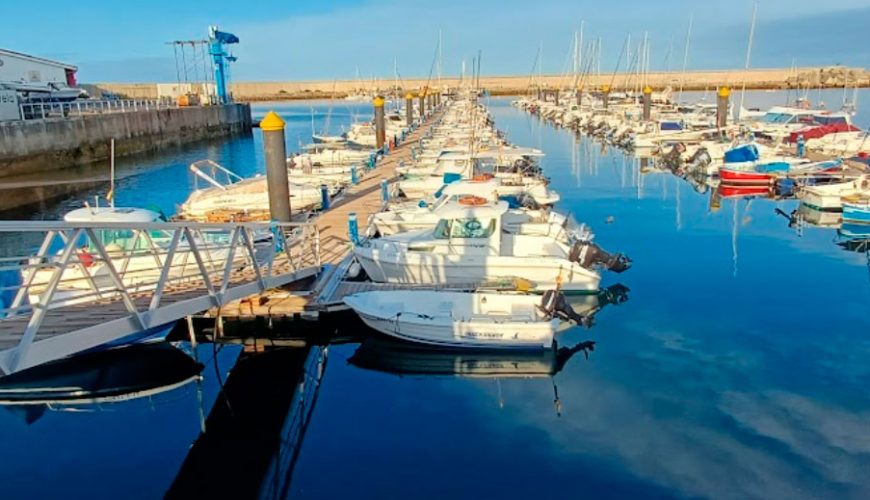 charter excursiones y salidas de pesca en Luanco Excursiones de pesca en barco desde el puerto de Luanco Asturias
