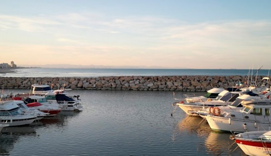 charter excursiones y salidas de pesca en barco en El Perello Valencia salidas de pesca deportiva en barco