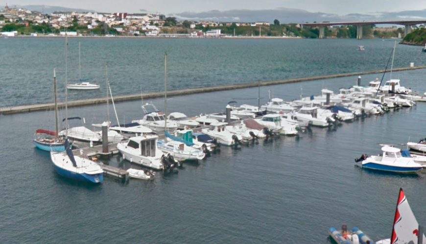 charter excursiones y salidas de pesca en barco en Figueras Asturias Excursiones de pesca desde embarcacion en el puerto de Figueras