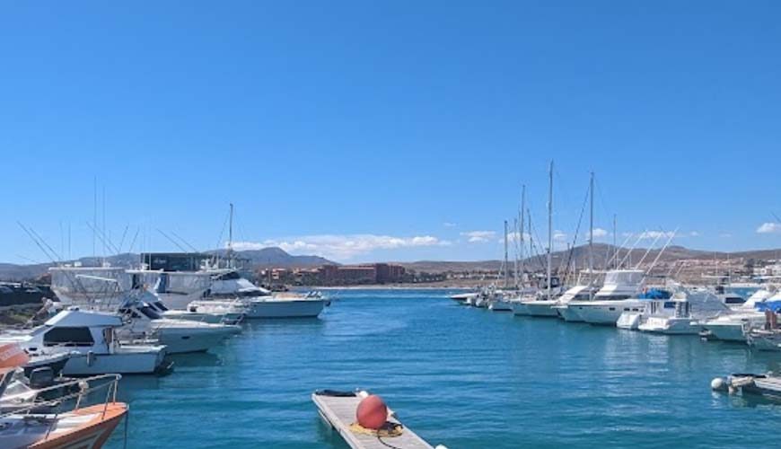 Charter Excursiones y Salidas de pesca en barco Castillo Caleta de Fuste - Excursiones de pesca deportiva desde embarcacion en el puerto Caleta de Fuste Fuerteventura