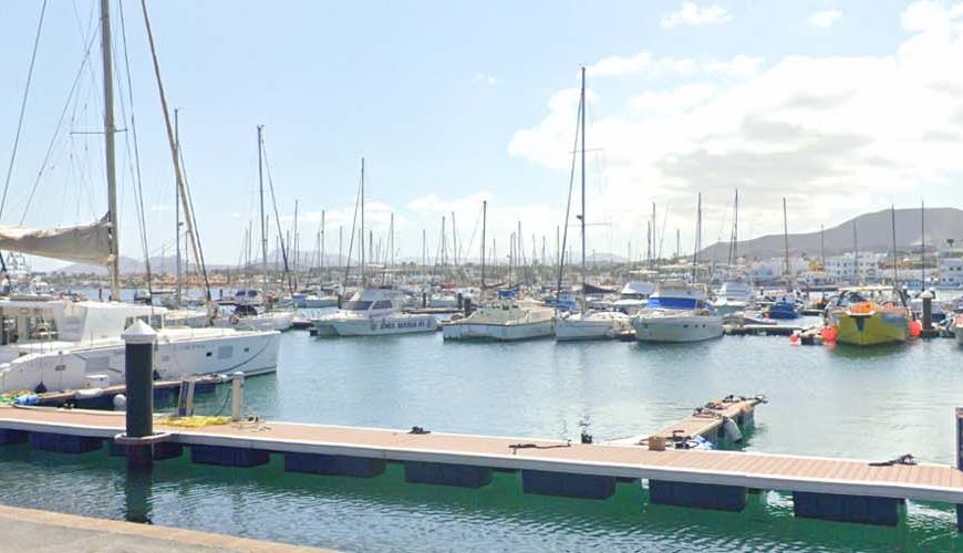 Charter Excursiones y Salidas de pesca en barco Corralejo - Excursiones de pesca deportiva desde embarcacion en el puerto de Corralejo Fuerteventura