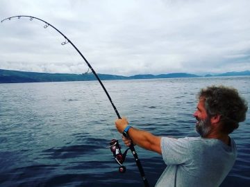 MODALIDAD DE PESCA VERTICAL, JIGS, TENYA EN HONDARRIBIA GUIPUZCOA